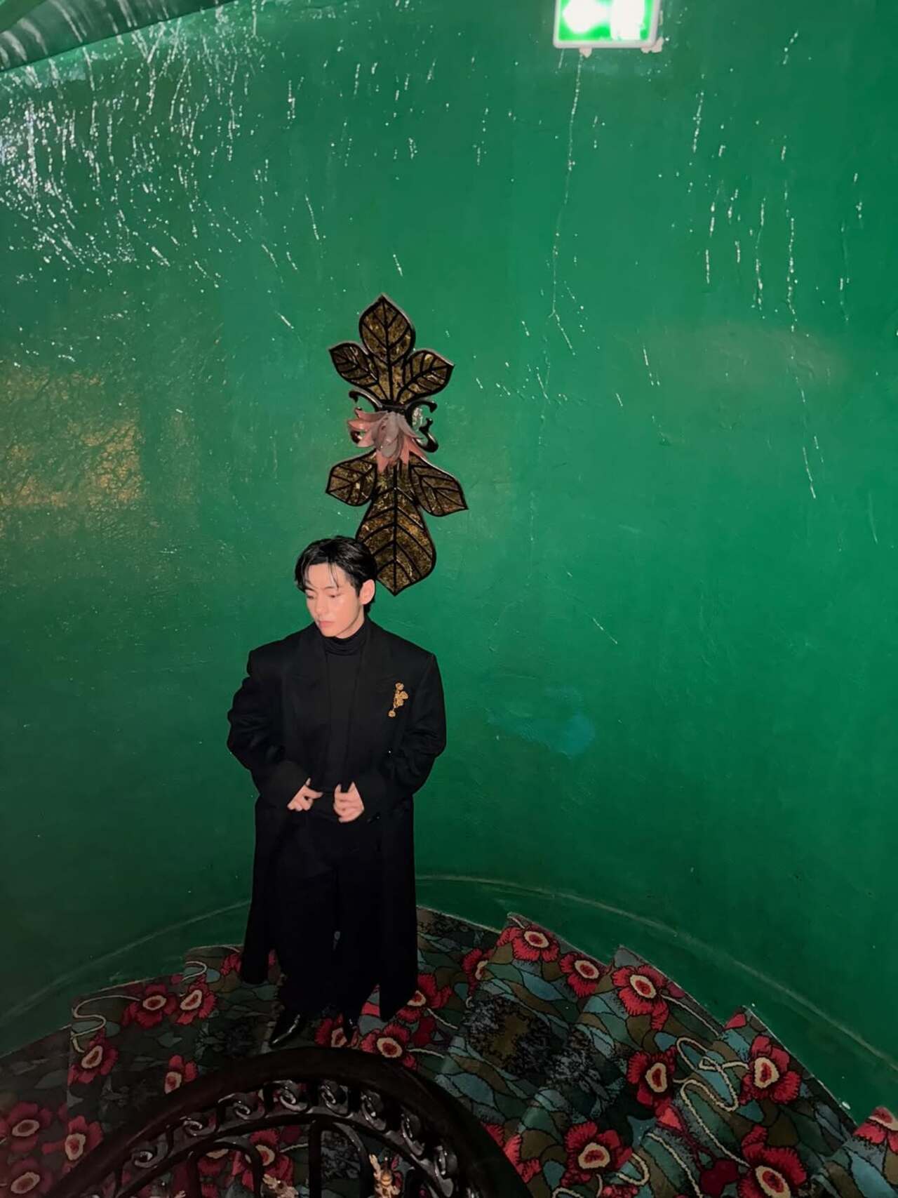 All the artistry at once, and don't miss out the pose here