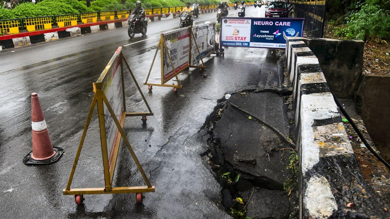 Reacting to the impact of cyclone 'Montha', IMD Scientist Dr A Dharma Raju informed that the Northern and Eastern districts of Telangana would receive heavy to very heavy rainfall and three districts would receive extremely heavy rainfall