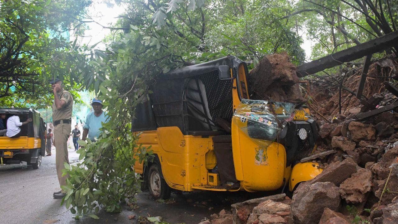 The IMD scientist also mentioned that it will continue moving north-northwestward and enter Telangana