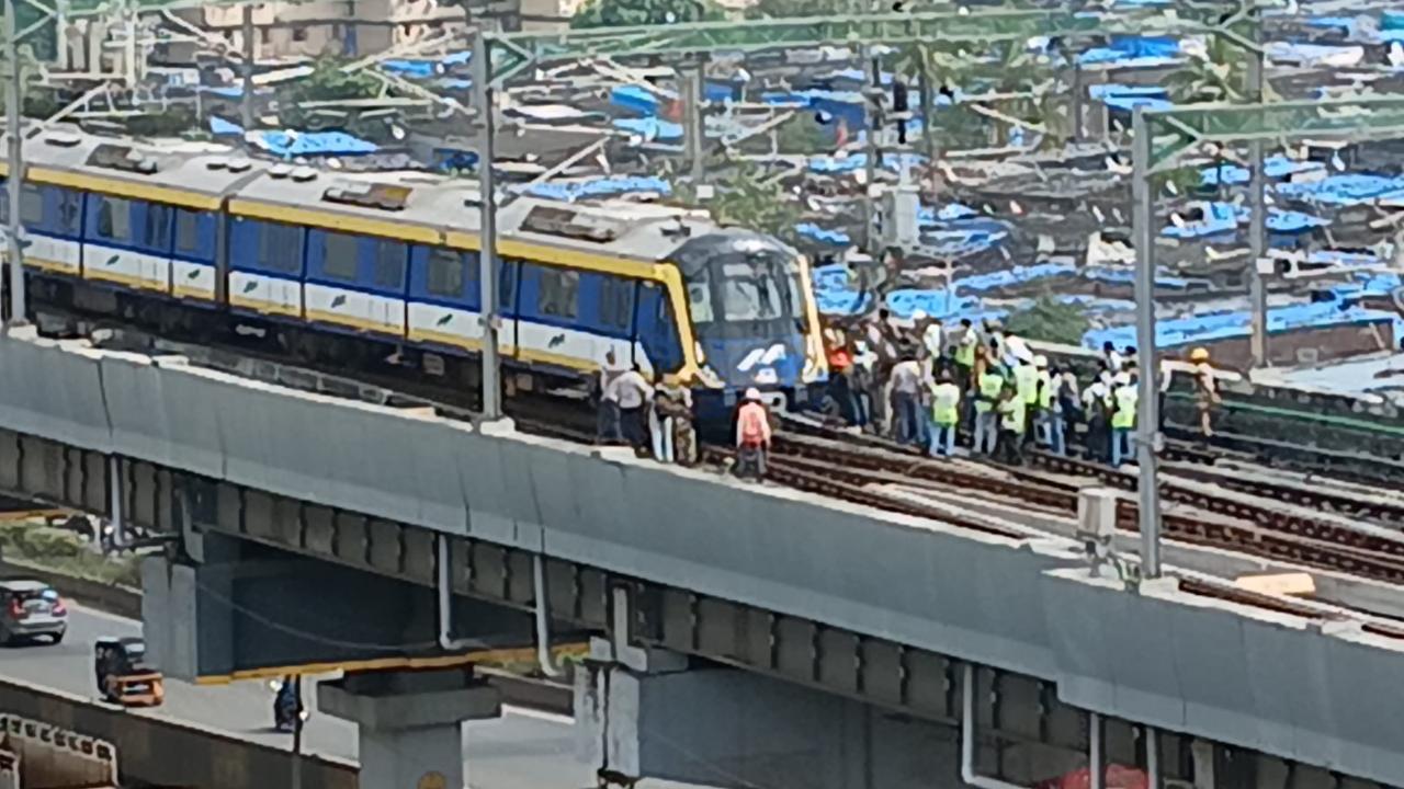 The officials carried out an inspection between Ovaripada Metro Station and Dahisar Metro Station near the Western Express Highway.