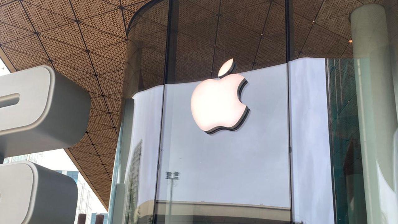With just four Apple flagship stores in India, the launch at Mumbai's BKC store drew enthusiasts not just from Mumbai but also from neighbouring states like Gujarat, Madhya Pradesh, and Rajasthan.