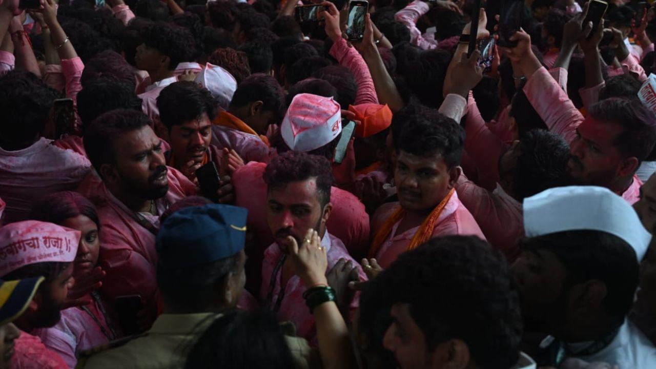 Mumbai Police keep vigil during the grand Anant Chaturdashi celebrations, standing guard to prevent any untoward situation