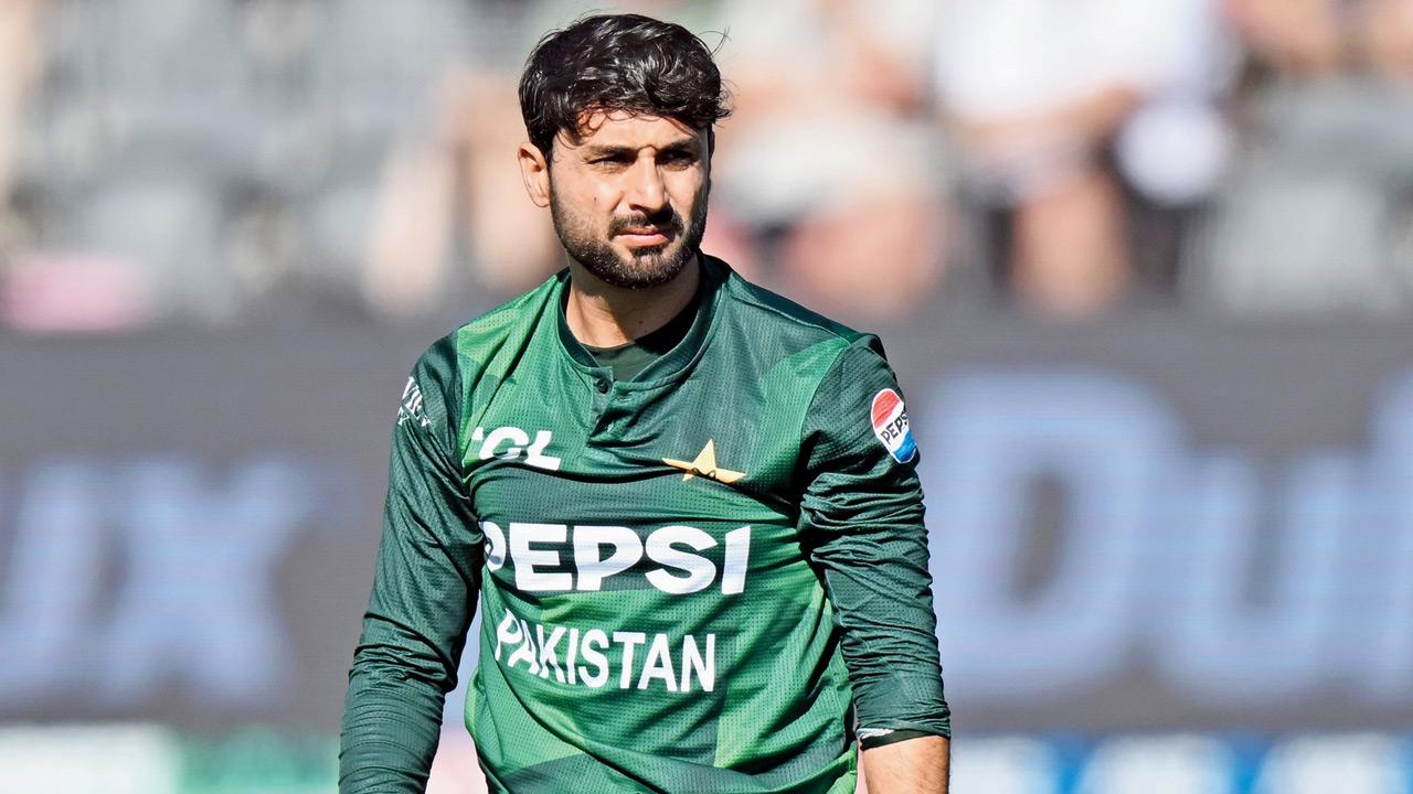 Leggie Abrar baffles UAE to take Pakistan into tri-series final Leggie Abrar baffles UAE to take Pakistan into tri-series final