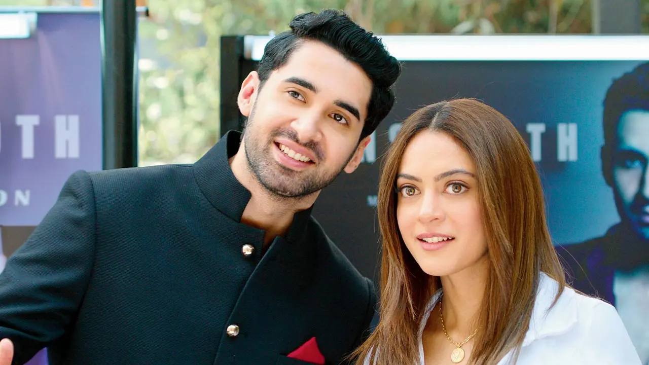 (From left) Lakshya and Anya Singh in the series