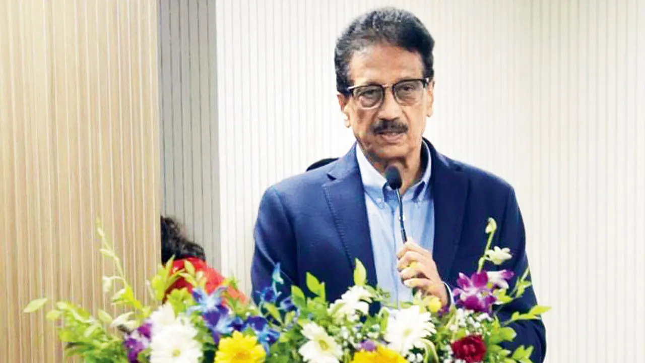 Topiwala Medical College honours Dr Ajit Desai’s stellar career