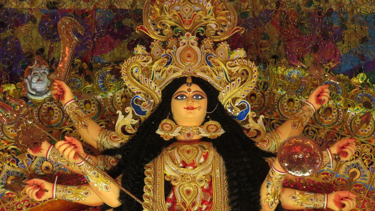 Navratri 2025: नवरात्रि क्यों मनाई जाती है, कब हुई इसकी शुरुआत और क्या है इसका महत्व? जानिए पूरी जानकारी