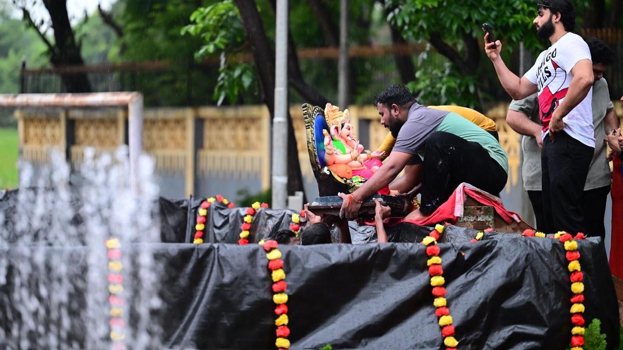 Anant Chaturdashi 2025: Western Railway anounces additional services, alters stops for Ganpati immersions on Sept 6