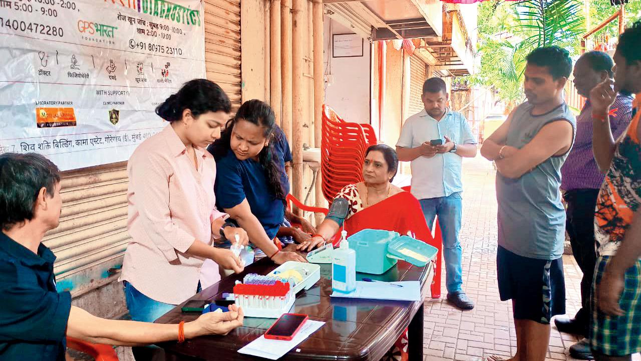 A moment from the session at  Goregaon. Pic Courtesy/Gully Clinic