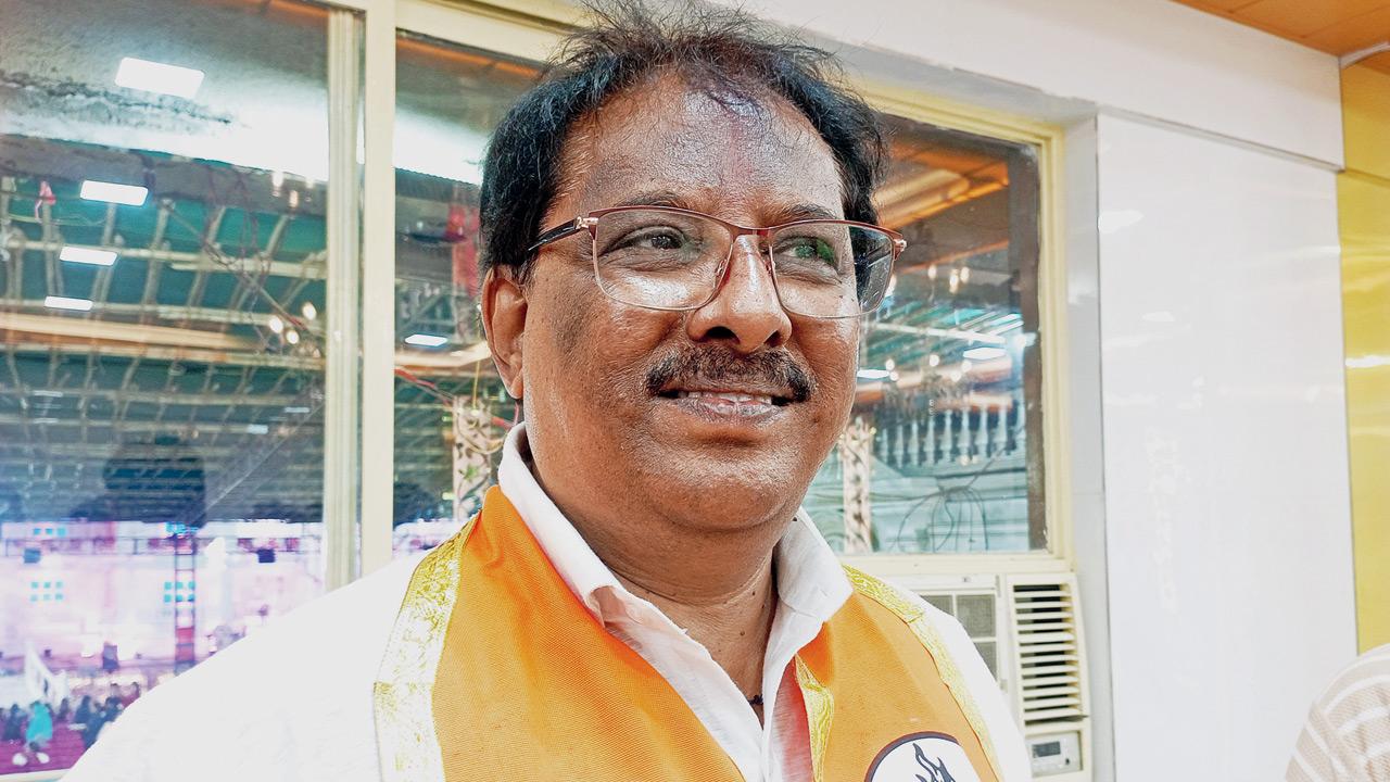 Haroon Khan, Versova MLA