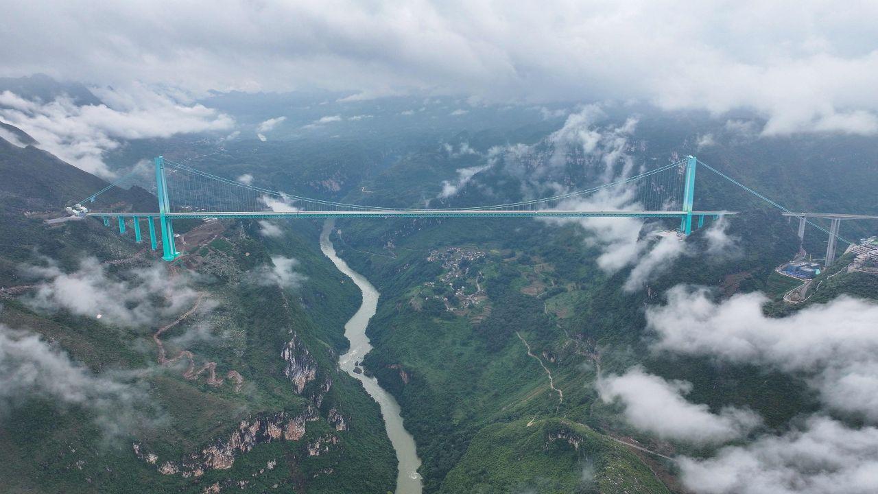 The Huajiang Grand Canyon Bridge now holds two world records