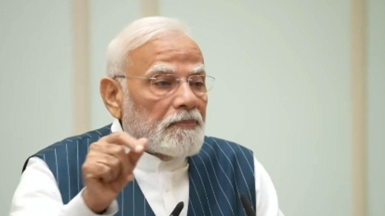 PM recibe cambios en la estructura fiscal, dice `GST, ¡las reformas de TI son Doble Dhamaka!`