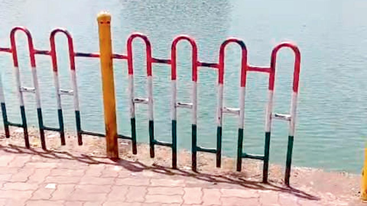 Las barreras rotas deben repararse sin demora Las barreras rotas deben repararse sin demora