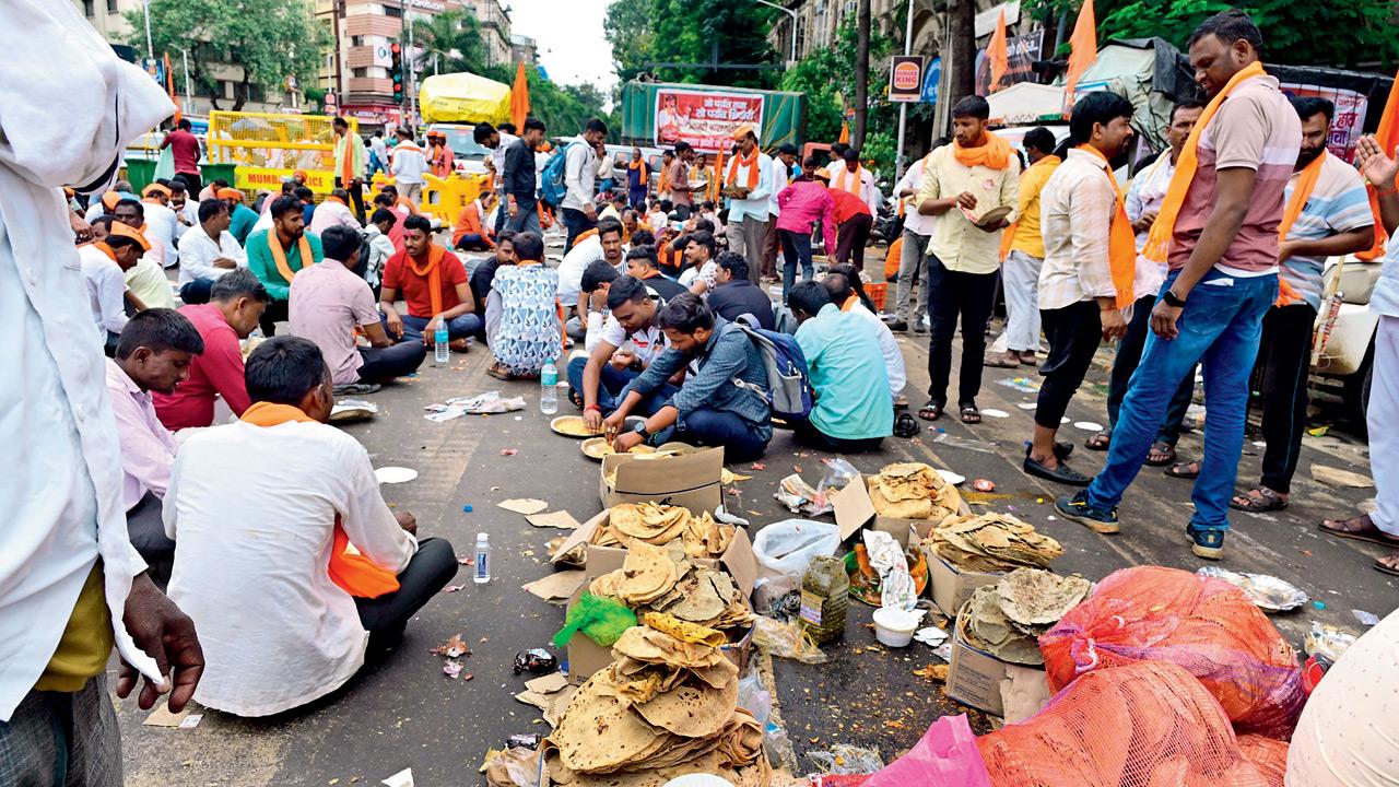 Food piled up in bins and strewn across roads by ‘poor’ Maratha protesters near Azad Maidan