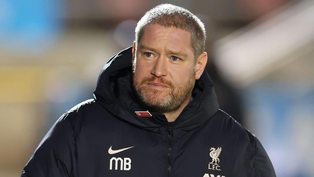 Liverpool postpones Women's Super League game after death of former manager Matt Beard