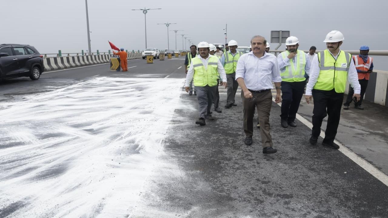 MMRDA fines contractor Rs 1 crore after surface distress emerges on Mumbai's Atal Setu