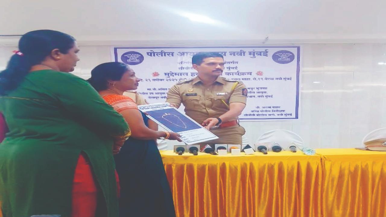 Navi Mumbai cops return stolen items worth Rs 81 lakh to residents