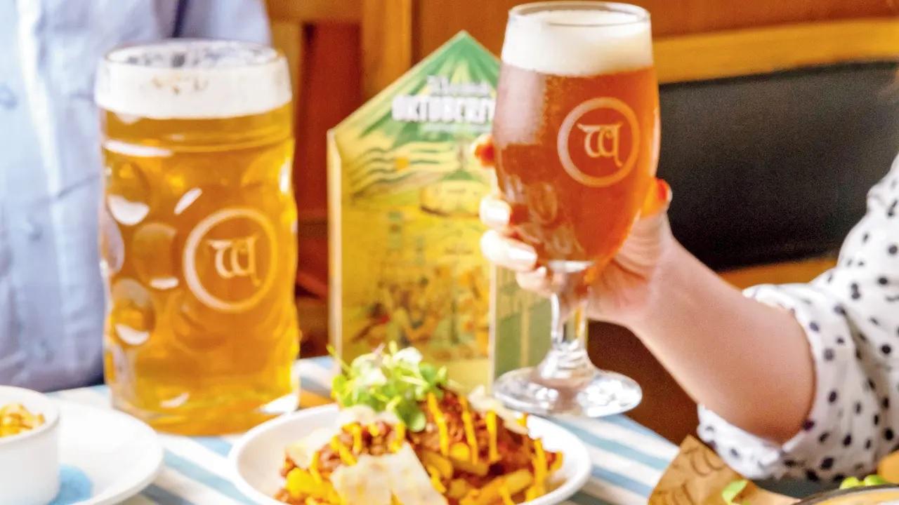 All hands on deckRing in the festivities with a classic Nuremburg hot dog in one hand, and a Schwarzbier Dark Lager in the other. At Woodside Inn, Colaba, Andheri and Bandra. Call 9321728192 (Colaba)