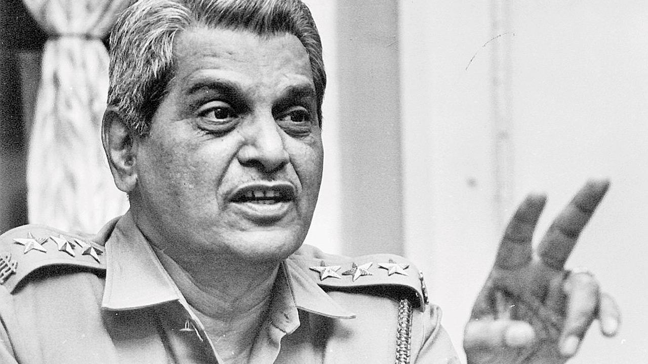 Madhukar Zende, the actual police officer on whom the film’s protagonist is based. Pic/mid-day archives