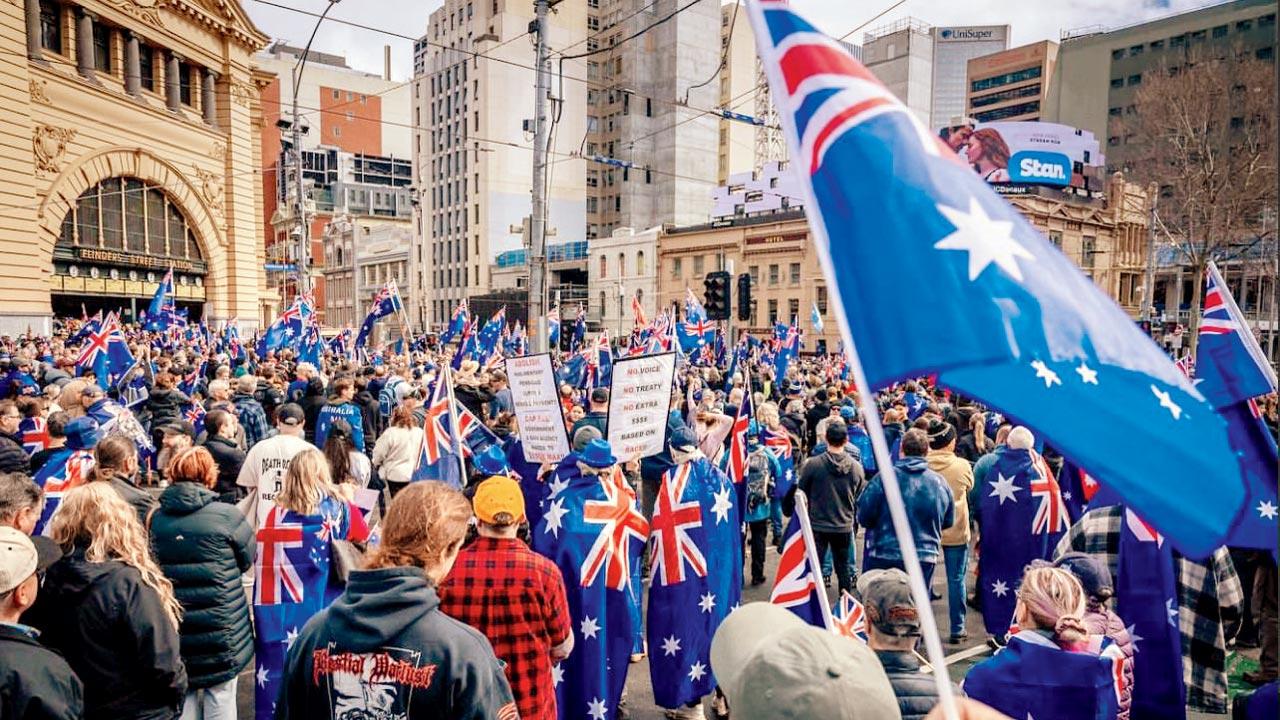 Same place, contrasting sentiments