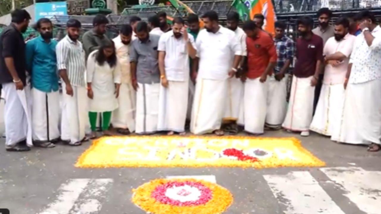 The agitators attempted to pull down the barricades and engaged in heated arguments with the law enforcers, raising slogans against them