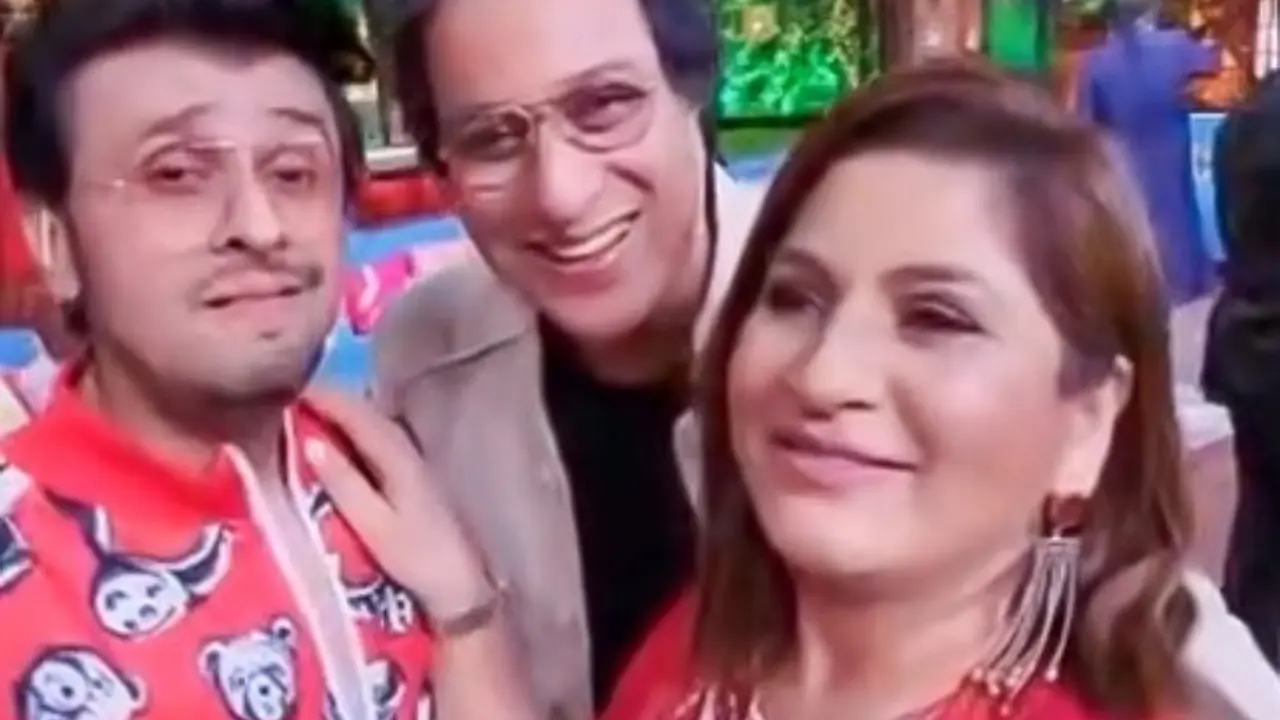 Sonu Nigam and Talat Haziz sing a popular Ghazal by Mehdi Hassan on TKSS