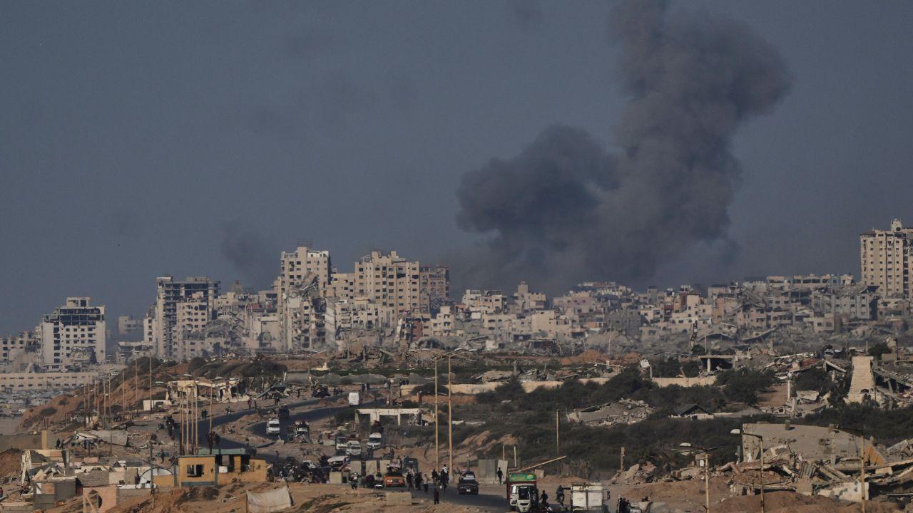 Los ataques aéreos de Gaza matan a 38 mientras Israel rechaza el alto el fuego a pesar de la presión global