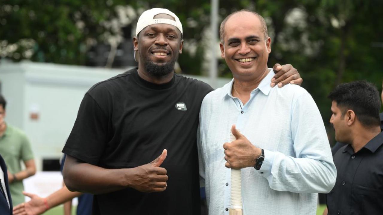 With cricket being his favourite sport apart from athletics, he even took the time out to play, but not without meeting Mumbai-based cricket Nilesh Kulkarni during his time here