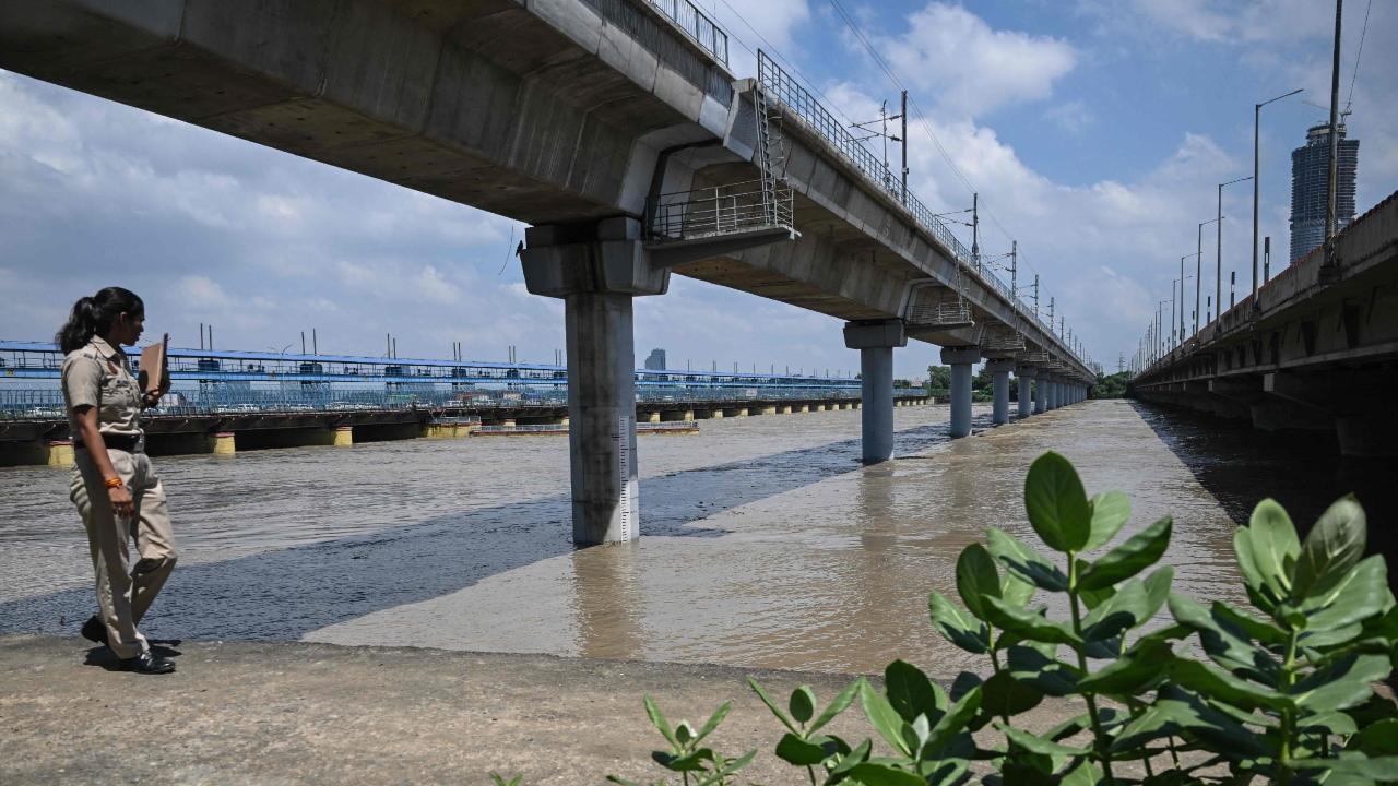 In Photos: Delhi’s Yamuna level at 207.31 metres, likely to recede further