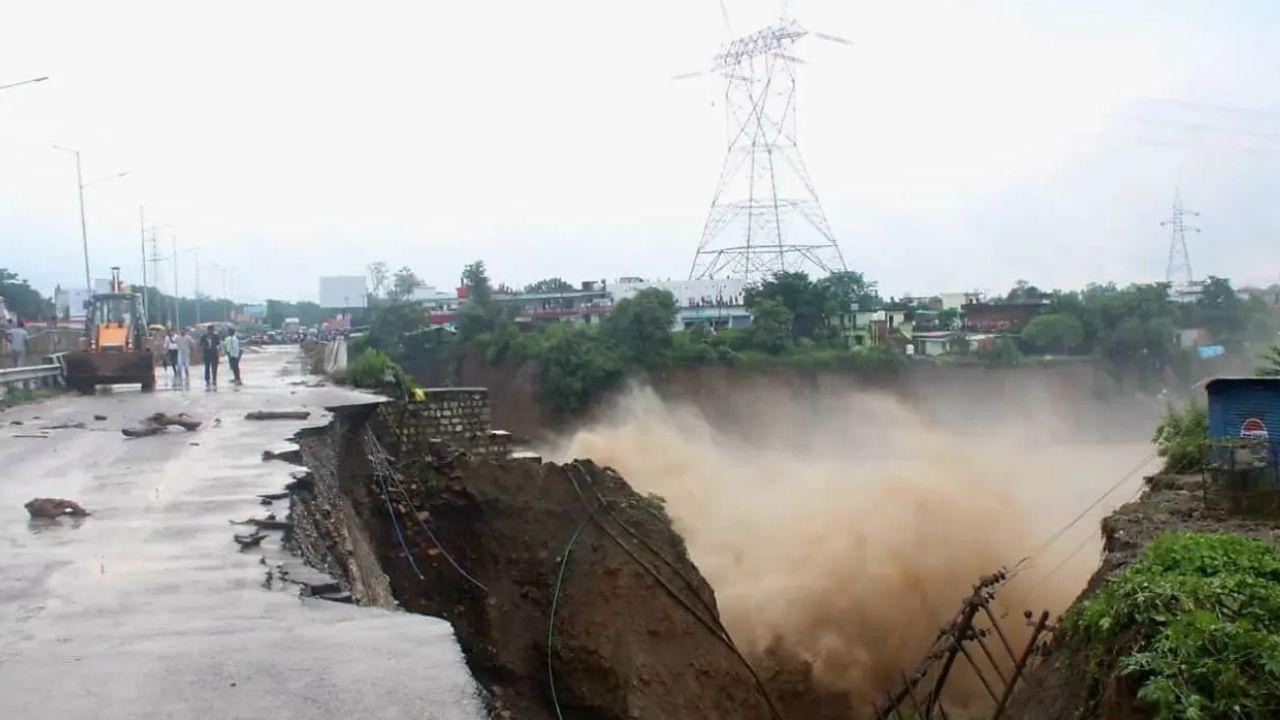 Uttarakhand floods: CM Dhami inspects disaster-affected areas in Dehradun