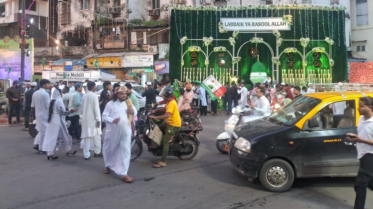 The decision came in light of the overlap between two major festivals—Eid-e-Milad and Anant Chaturdashi—which fall on consecutive days this year