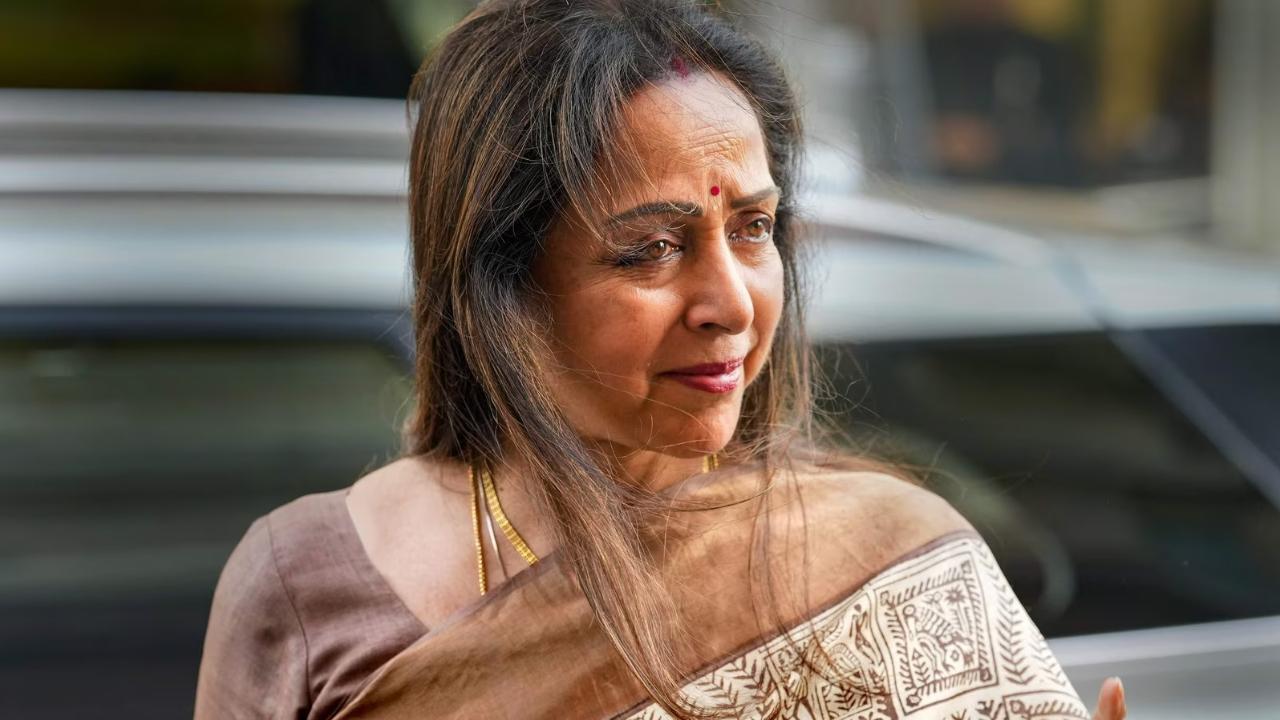 Hema Malini meets Karur stampede victims, `Heard their pain`