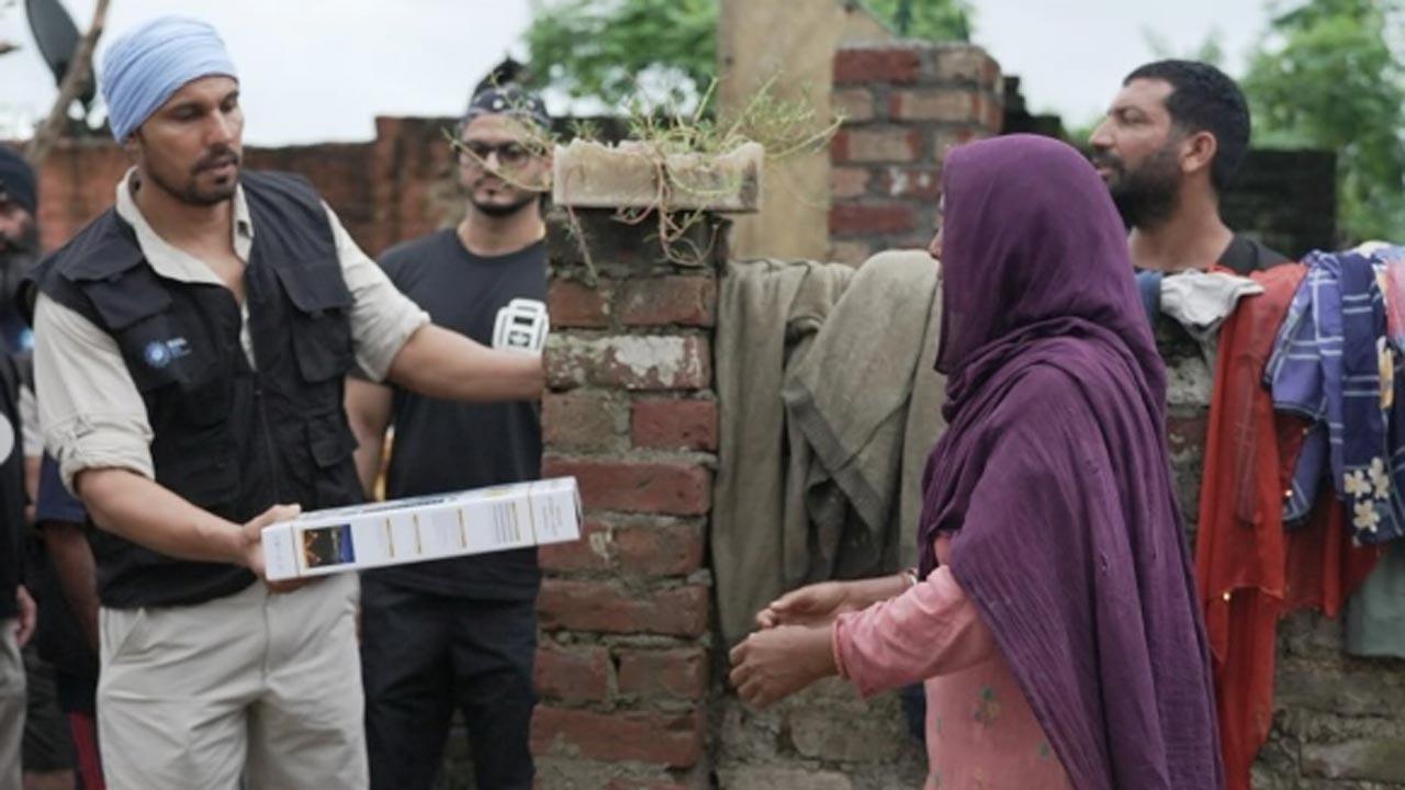 Randeep Hooda brings aid to Gurdaspur as Punjab battles devastating floods