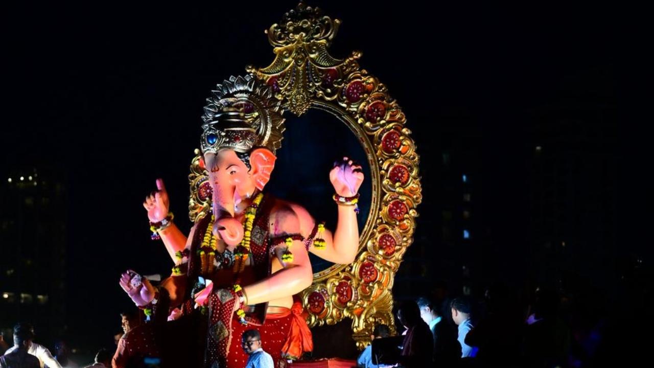 “The idol was finally transferred from its platform onto a newly constructed raft at 4:45 pm, with assistance from hundreds of volunteers and local fishermen,” an official said, as per the PTI