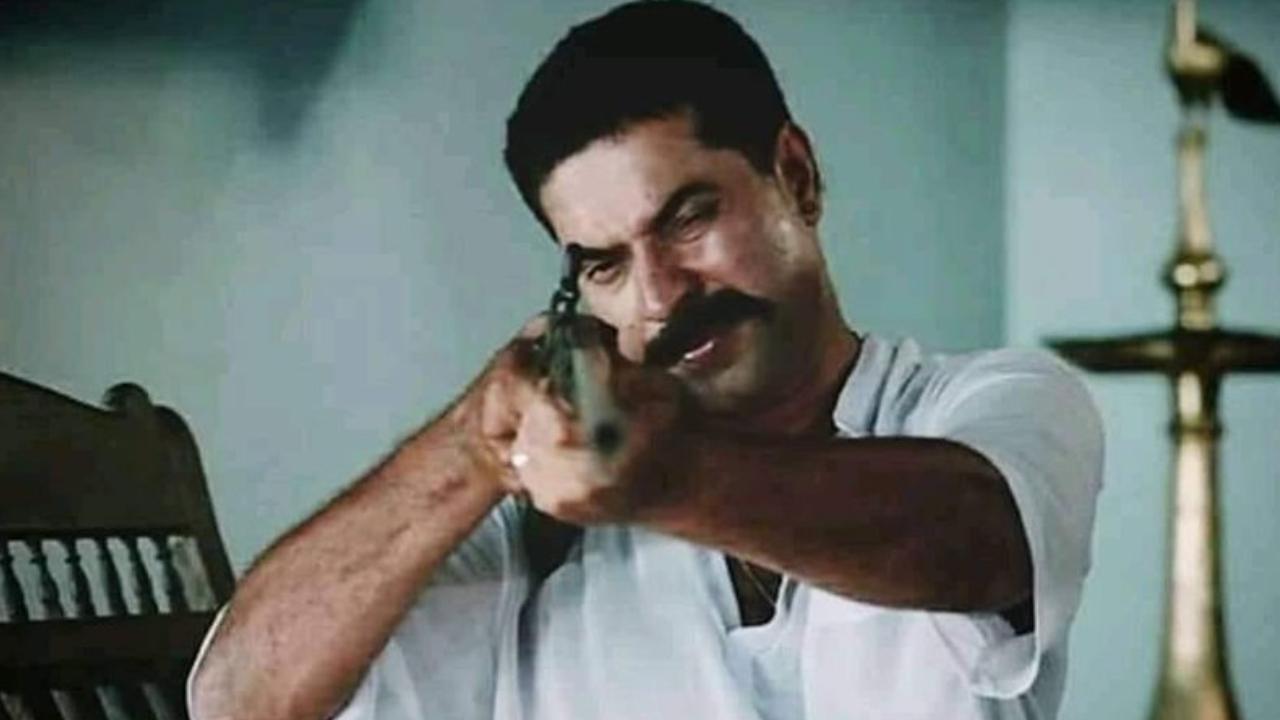 Vidheyan
In this 1994 adaptation of Paul Zachariya’s novella, directed by Adoor Gopalakrishnan, Mammootty played the cruel landlord Bhaskara Pattelar. He is an aggressive, cruel landlord who kills his wife and rapes his slaves. The film and Mammootth’s role is considered as one of the all time best performances witnessed by Malayalam cinema. 
