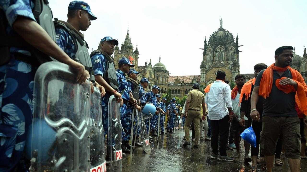 Instead of participating in the agitation at the venue Azad Maidan in south Mumbai, the protesters were seen occupying streets in the area and allegedly violating conditions laid down by authorities while granting permission for the stir