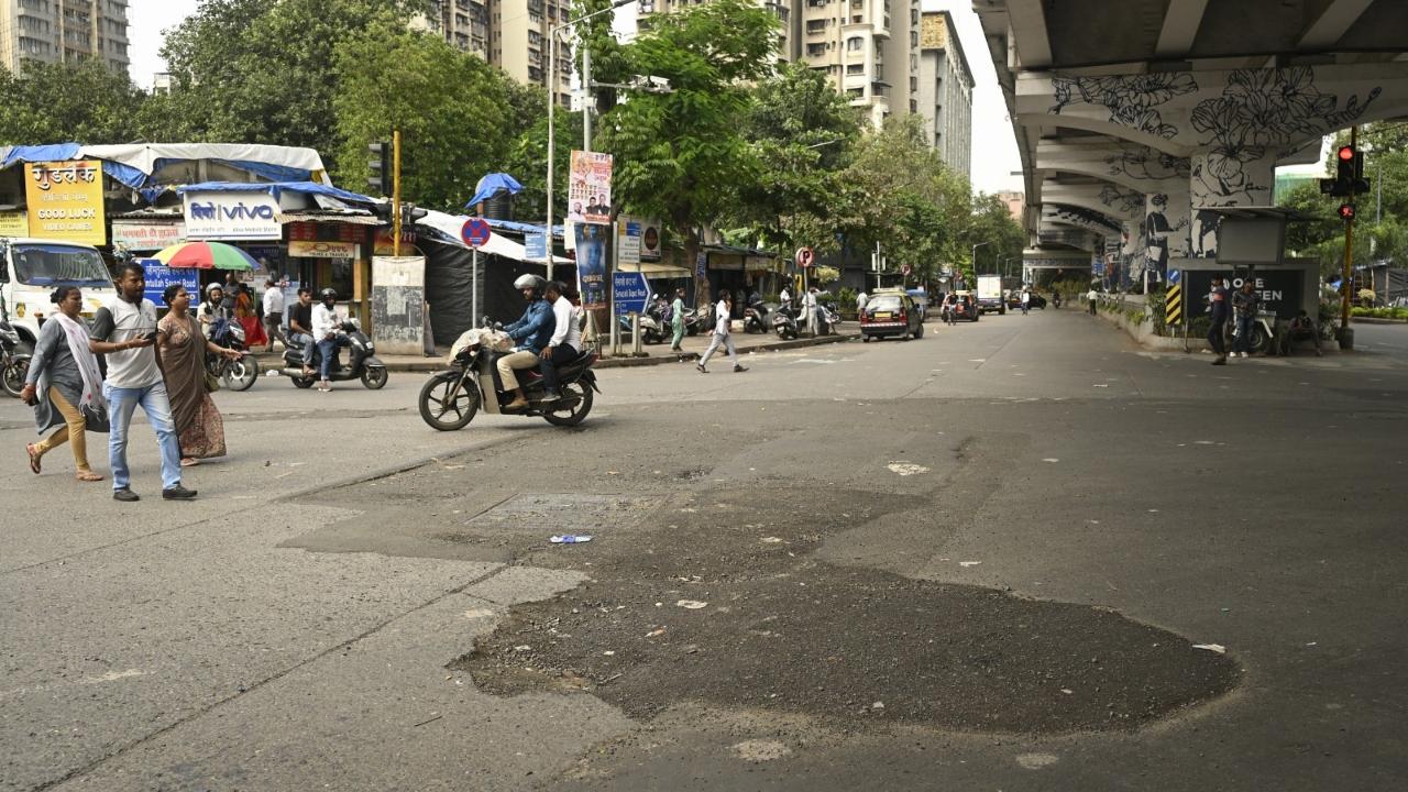 Potholes were seen causing inconvenience to commuters and raising concerns about safety