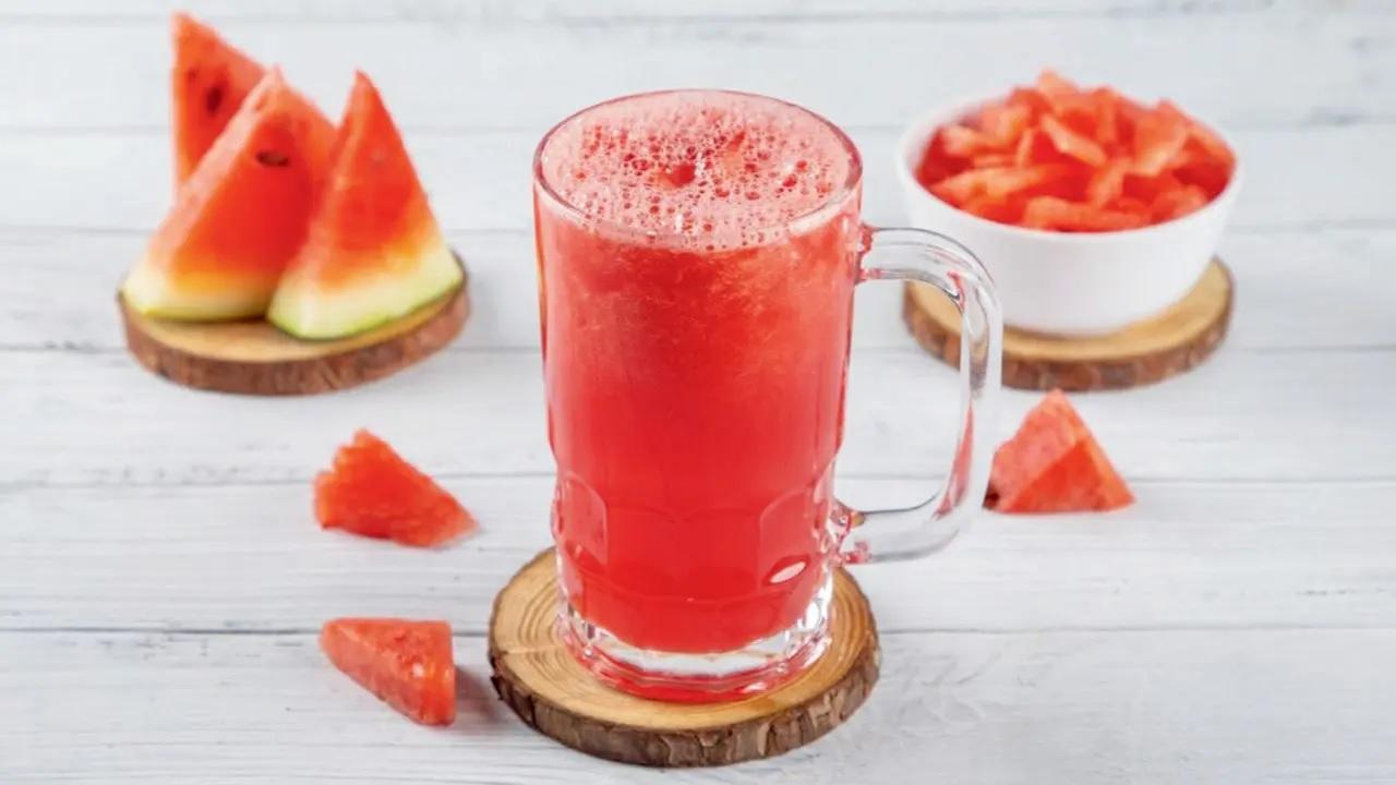 This is perfect for comfort food on the go. “Their Dal Khichdi with a tall glass of chaas has been my guilty pleasure for years. Simple, homely, and satisfying — exactly what you need after dancing till your feet give up,” she laughs.Order Chaas, Papad Churi, Dal Khichdi, Sweet Lassi and buttermilkAt  Bhagat Tarachand: Zaveri Bazaar, Kalbadevi. Call 2222420215
“For us, pani puri at Sukh Sagar is as much about Navratri, as the Garba routine itself — tangy, spicy, and shared with friends until we can’t stop laughing,” shares Shah.Order Dosa, Pani Puri and fresh fruit juicesAt Sukh Sagar, opposite Tardeo Bus Depot. Call 23636856