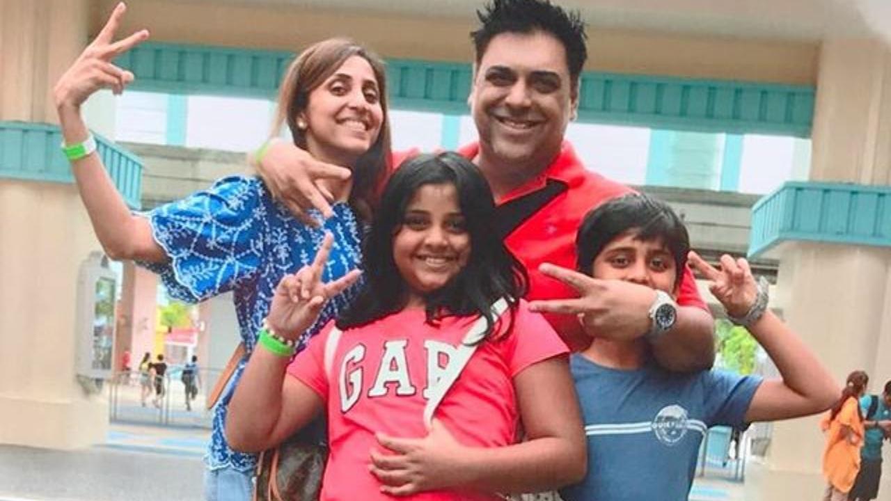 Gautami and Ram have two children, a daughter named Sia and a son named Aks. Sia was born in 2006, and Aks was born in 2009.