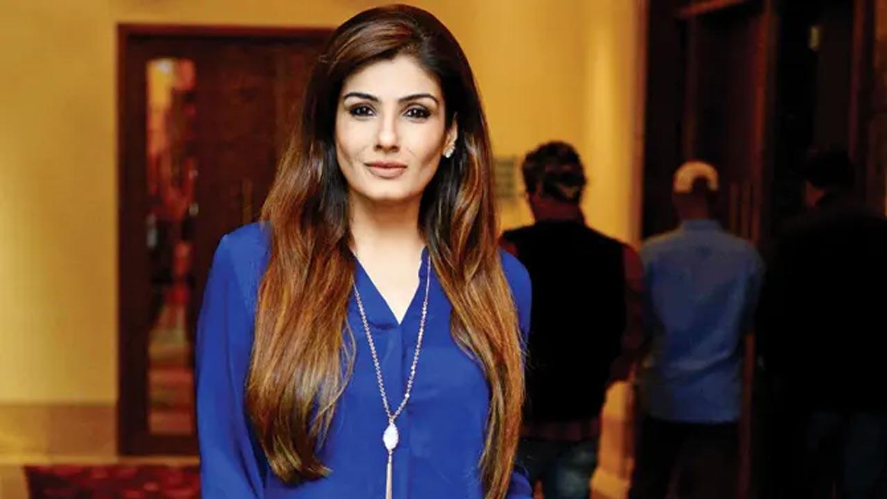 Raveena Tandon recalls how Kader Khan supported her in her difficult time