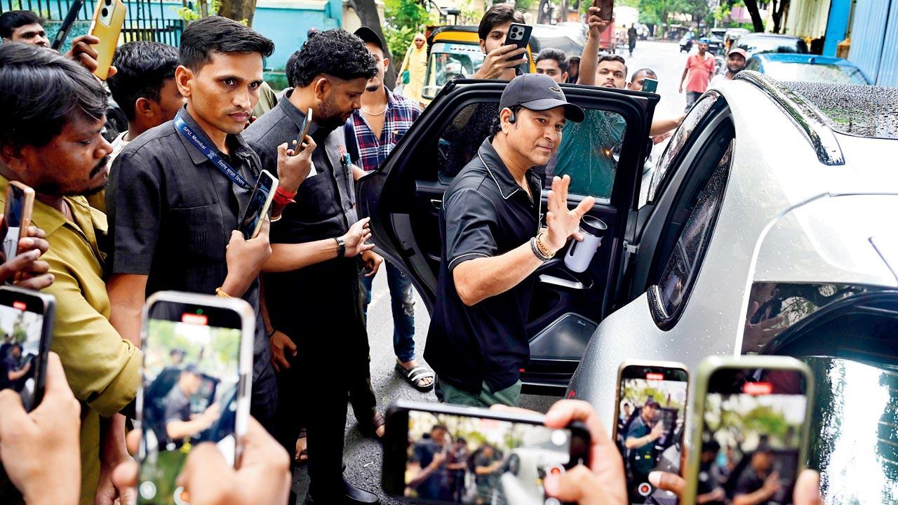Sachin Tendulkar visits his under renovation bungalow in Bandra