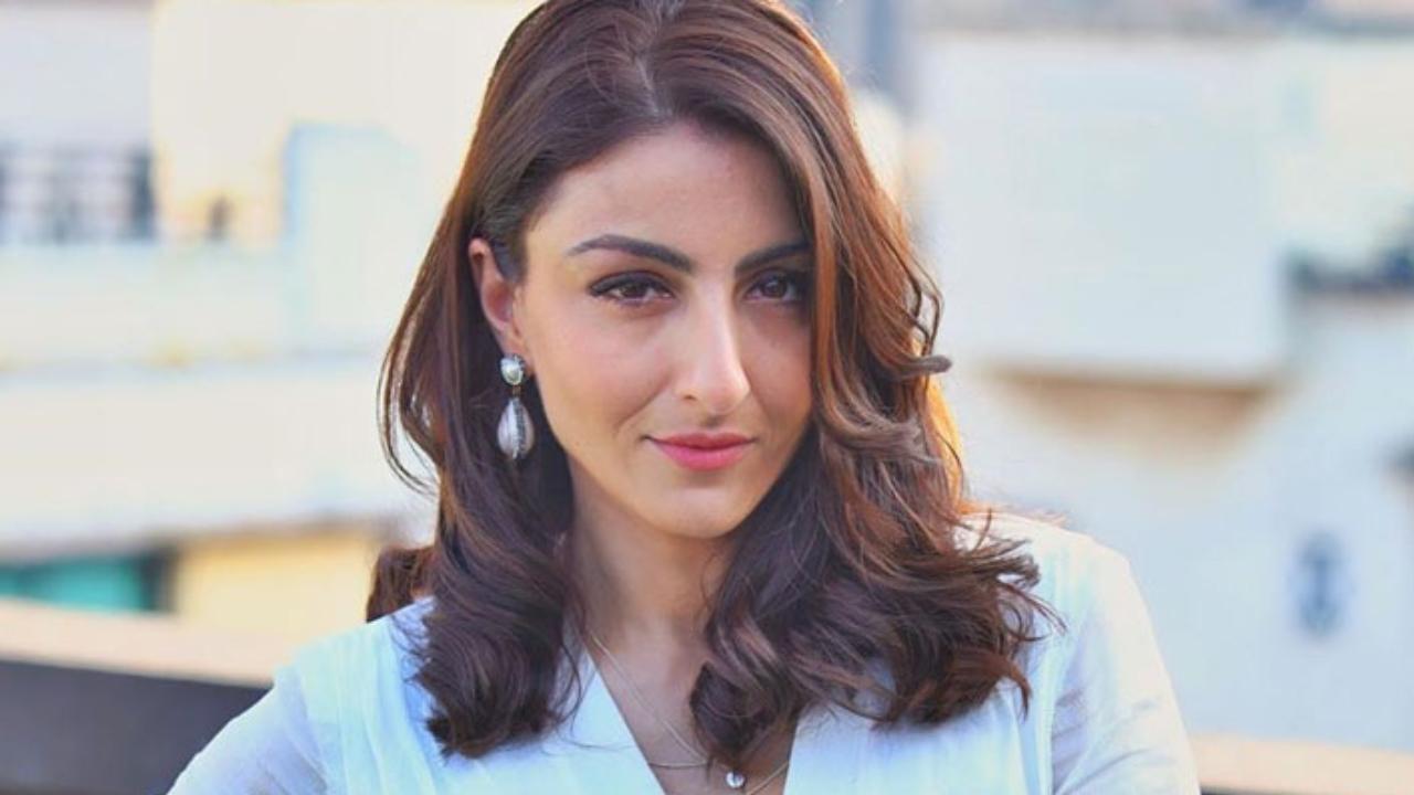 Soha Ali Khan says Rang De Basanti producers asked the cast to return their fees