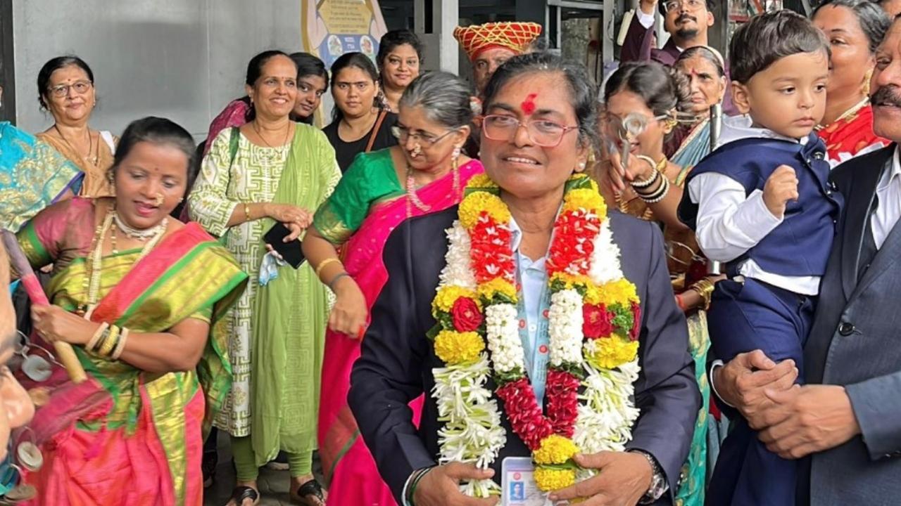 On March 13, 2023, she had the honour of driving the inaugural Vande Bharat Express from Solapur to Mumbai's Chhatrapati Shivaji Maharaj Terminus (CSMT)
