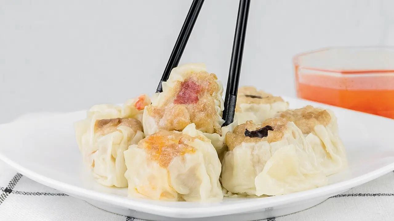Drop in for dim sumTry your hand at shaping dim sum alongside friends.Time 3.30 pmAt 3 Art House, Ajanta Building, Khar West. log on to @inchincloserCost Rs 799 onwards