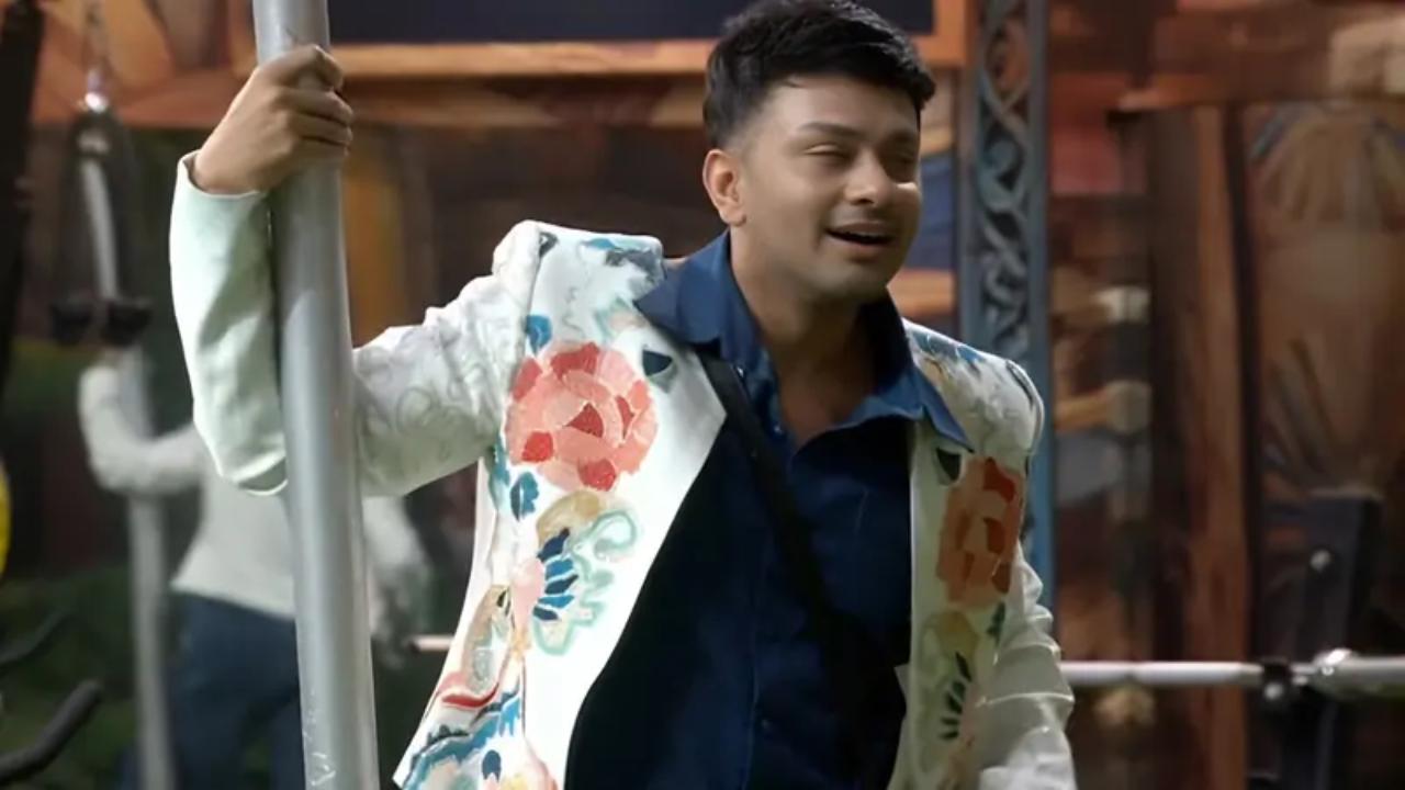 Some fans and commentators, including Elvish Yadav, felt the eviction was unfair, especially after Gauahar Khan's visit was seen as a wake-up call. 