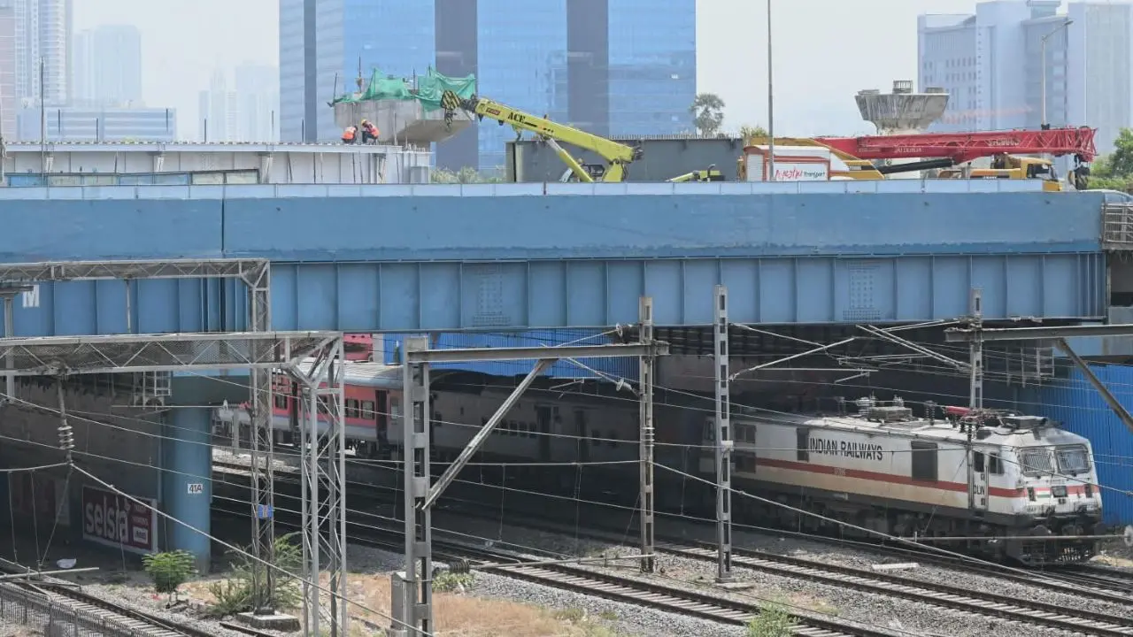 As per the railway officials, work on the 6th line has been started and will continue for nearly 10 hours from 10:15 pm on April 25 to 8:15 am on April 26