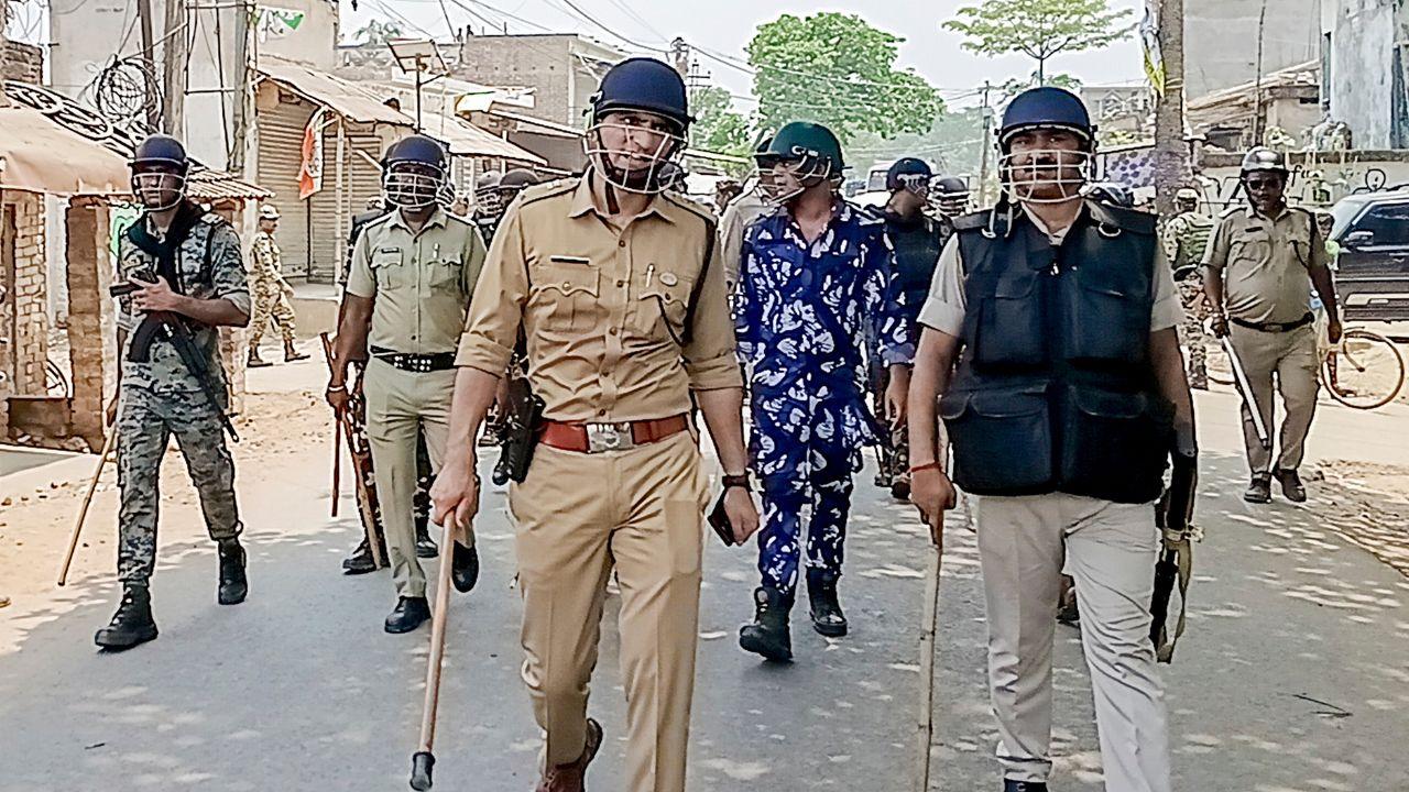 The violence in Shibnagar village followed a tense morning after AJUP founder Humayun Kabir visited a polling booth, triggering protests by TMC supporters who raised slogans and surrounded his vehicle, branding him a "BJP agent"