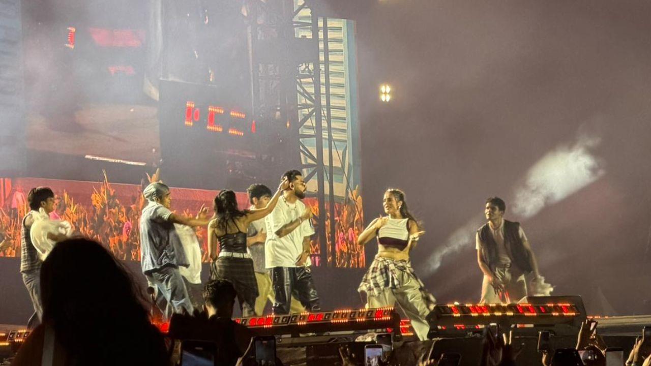 Delivering a complete performance with lights, music and adventurous aerial performance, Karan Aujla turned his Mumbai gig into a full-blown spectacle