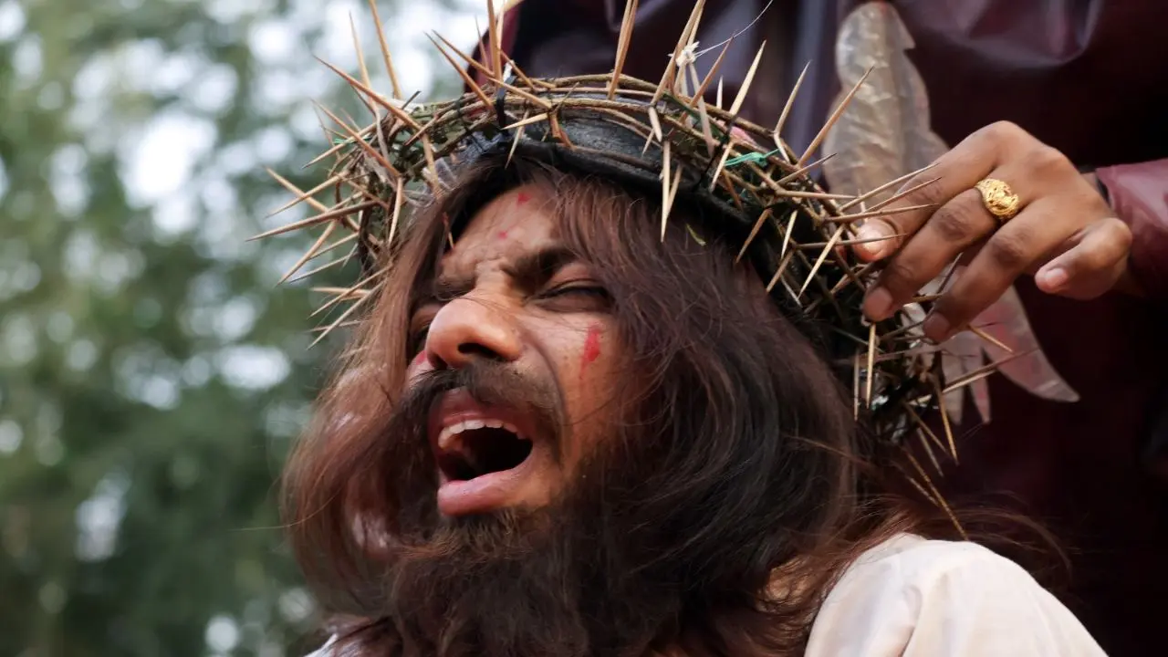 <p>Marking <span class="hover:entity-accent entity-underline inline cursor-pointer align-baseline"><span class="whitespace-normal">Good Friday</span></span>, the faithful took part in a peaceful procession at IC Church, Borivali, commemorating the sacrifice of Jesus Christ and embracing a day of mourning, penance, and spiritual reflection</p>