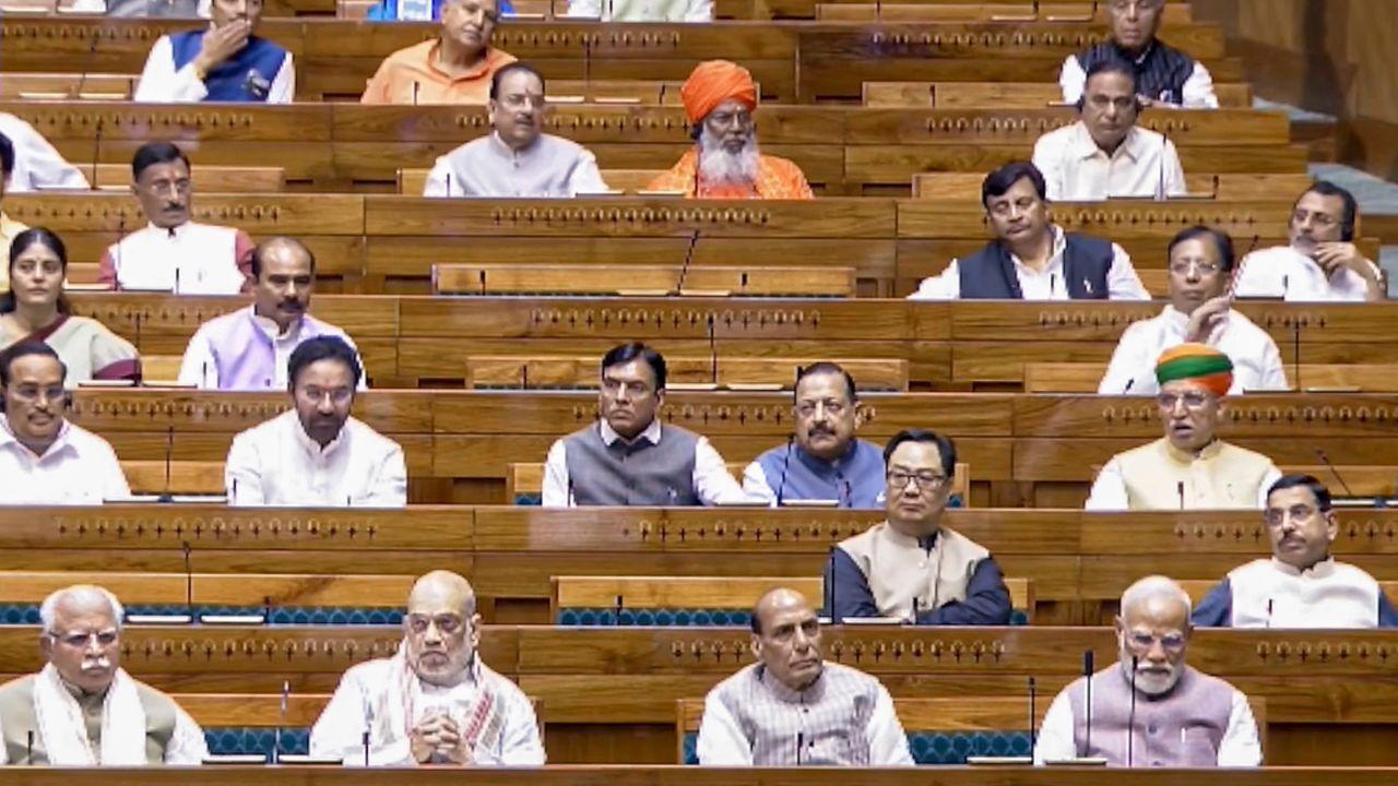 Prime Minister Narendra Modi, Union Home Minister Amit Shah, Parliamentary Affairs Minister Kiren Rijiju, Congress MPs Kumari Selja and KC Venugopal, along with several other MPs, were present at the meeting