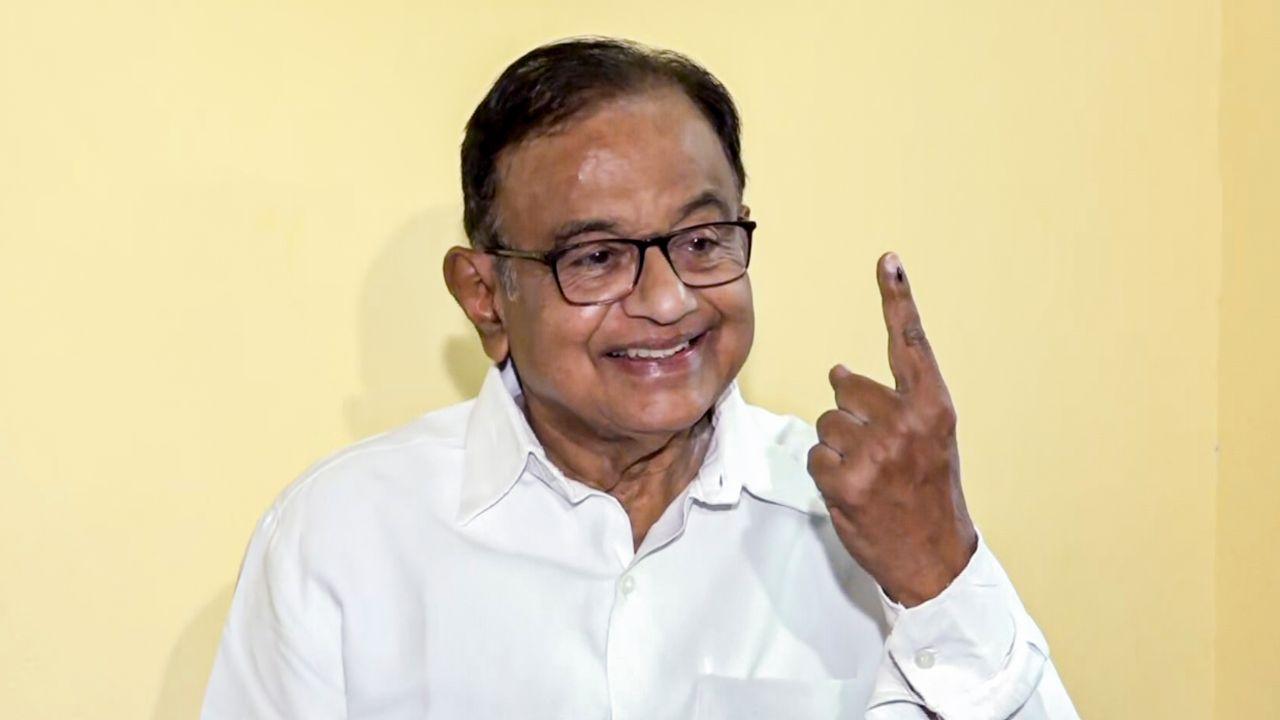 Senior Congress leader and former Union Minister P Chidambaram on Thursday cast his vote at a polling station in Karaikudi, Sivaganga, and urged the youth to vote for an alliance that represents secularism and progress in Tamil Nadu